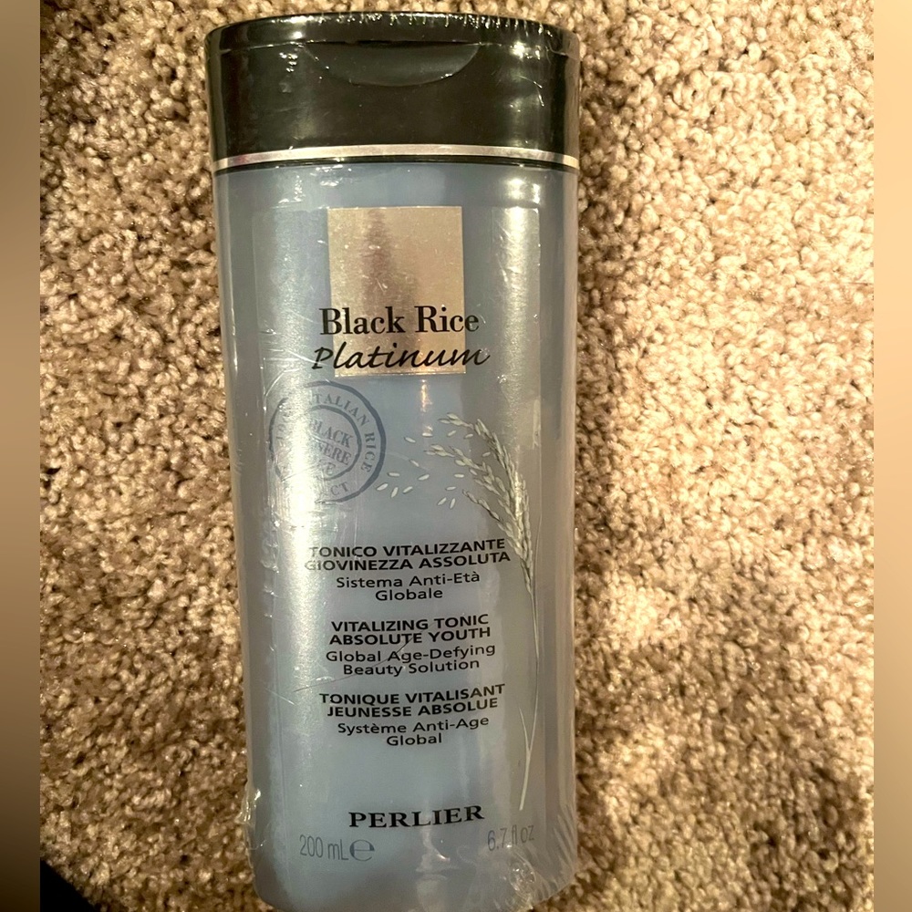 Black rice platinum vitalizing Tonic